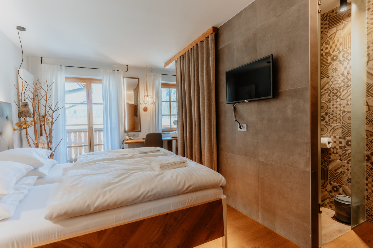 DP - Double Room with Balcony (4)